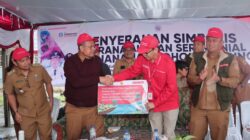 Peresmian sarana air bersih dan penanaman pohon penaung di Desa Parbuluan IV, Senin (20/4/2026). (ist)