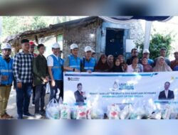 PLN Siantar Nyalakan Harapan Lewat Program Light UP The Dream dan Penyaluran Bansos