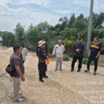 Foto :Wakil Bupati Dairi, Wahyu Sagala, Tinjau Pemeliharaan Jalan di Parbuluan, Tekankan Kualitas Pekerjaan. (ist)