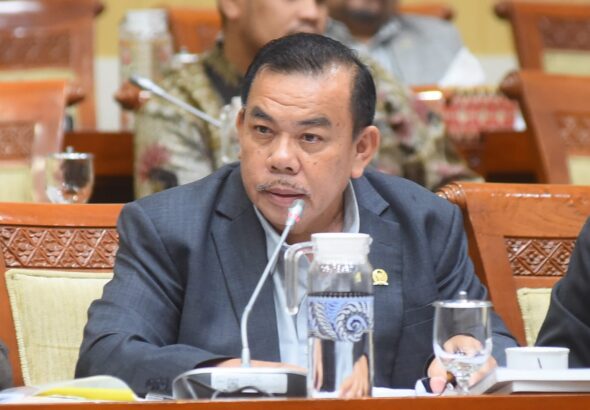 MANGIHUT SINAGA, S.H., M.H., Anggota Komisi III DPR RI, yang juga saat ini menjabat sebagai Ketua Badan Advokasi Hukum & HAM (BAKUMHAM) DPP Partai Golkar