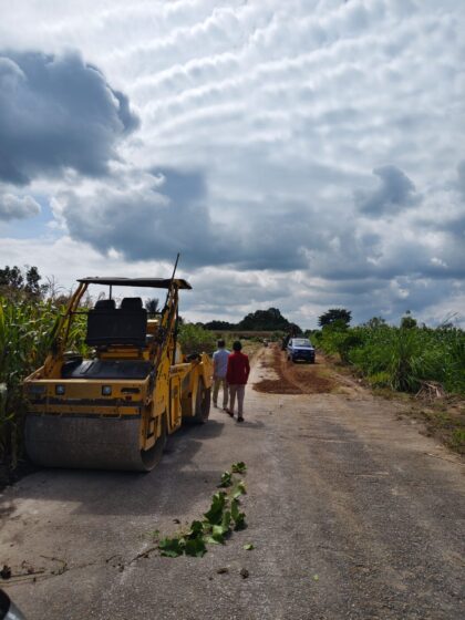 Foto: Semangat gotong royong dalam pemeliharaan infrastruktur jalan dengan melibatkan dunia usaha.(ist)